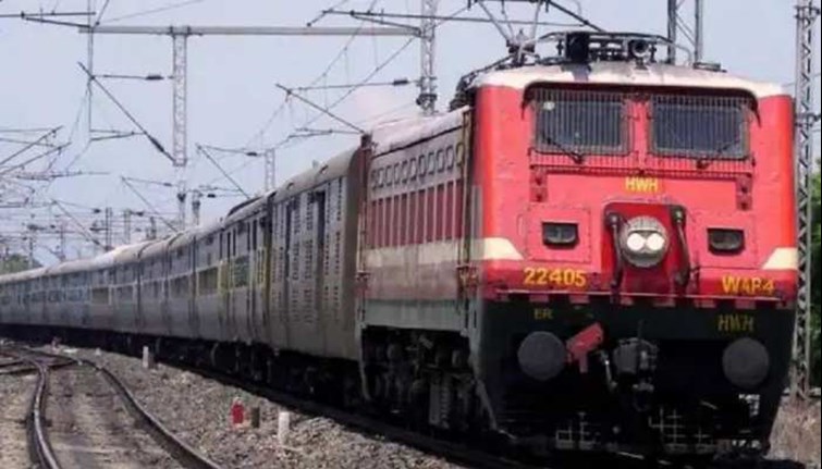 Chhath special trains from ECR stations including Patna Announcement of trains for many cities including New Delhi, AVT, see full list