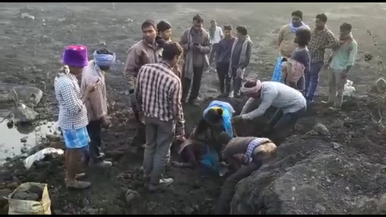 koyla khadan me fir hadsa