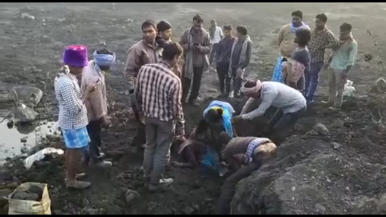 koyla khadan me fir hadsa 