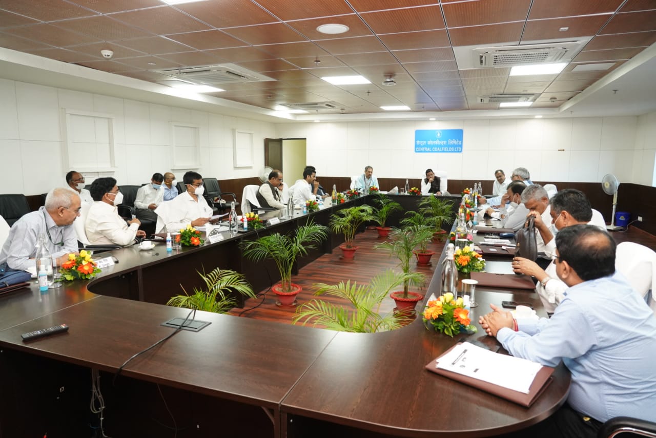 Central government in action amid power crisis Coal Minister who reached Jharkhand gave instructions after meeting