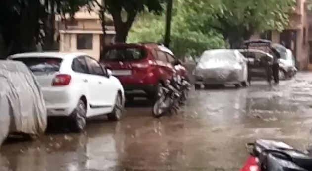 The weather took a turn in Jamshedpur Rain with strong wind, temperature will fall, cold will increase