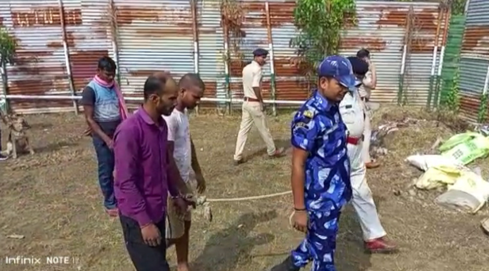 50 lakh firauti ke liye aphrit yuwak ki hatya 