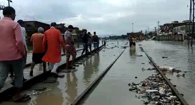 Flood threat on Nepal-Bihar border