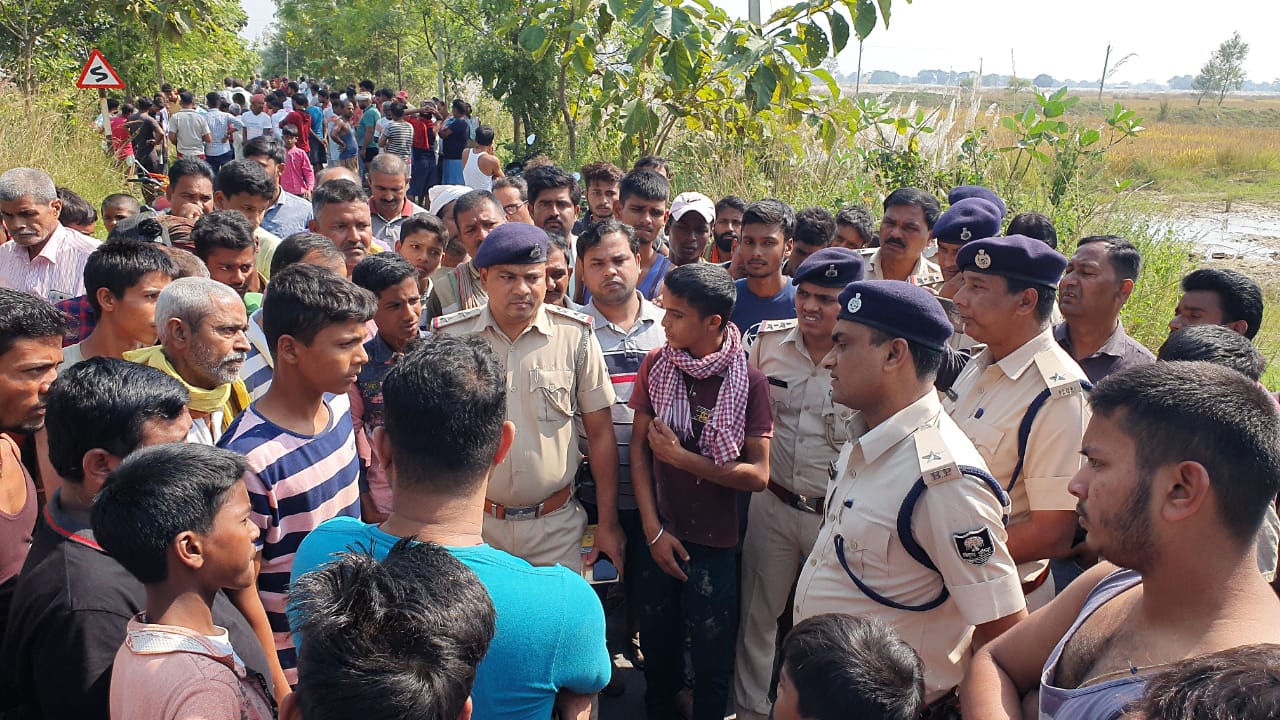 GOPLAGANJ ME BALU KAROBARI KI HATYA SE SANSANI