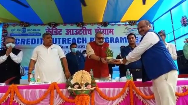 Giriraj roared in Begusarai before the by-election  Congress nothing in Bihar, no work was done in Lalu Raj