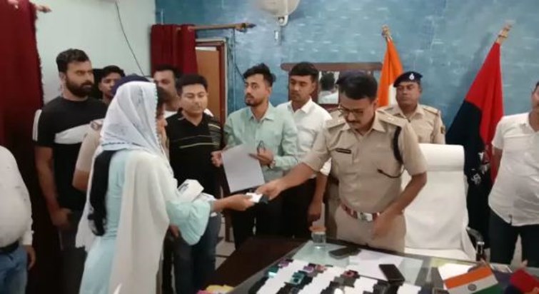 buxer police ne kiya kamaal 