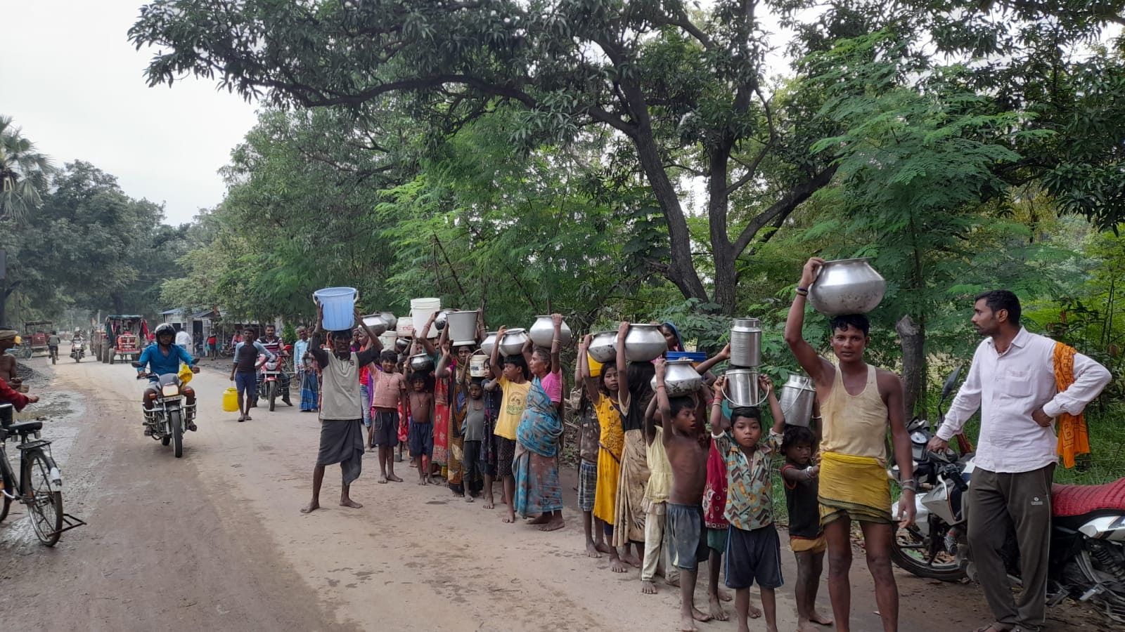 drinking water ke lie pareshan nawada ka mahadalit.
