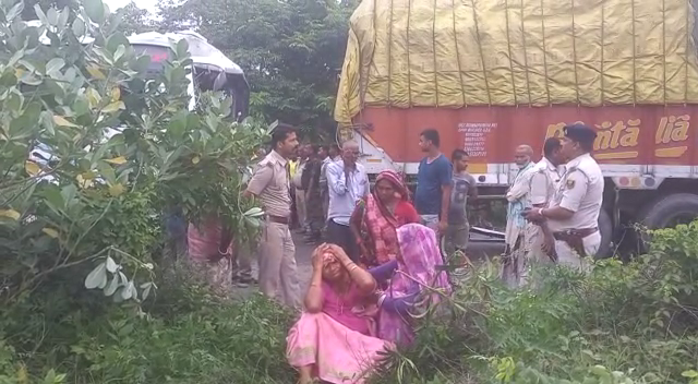 nepal se baba dham ja rahi bus accident..