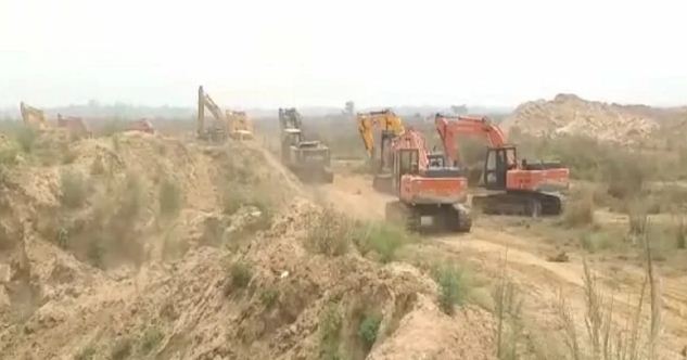 golibari se tharraya bihta 