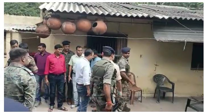 suscide  ki ghatanaa se sansani 