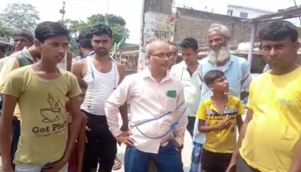 tay kimat se mahanga bik rha uria 