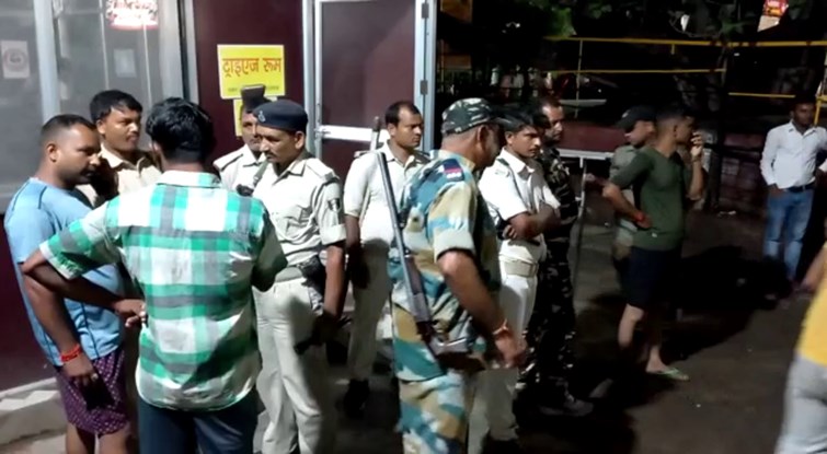 goplalganj me medicine karobari ka murder.