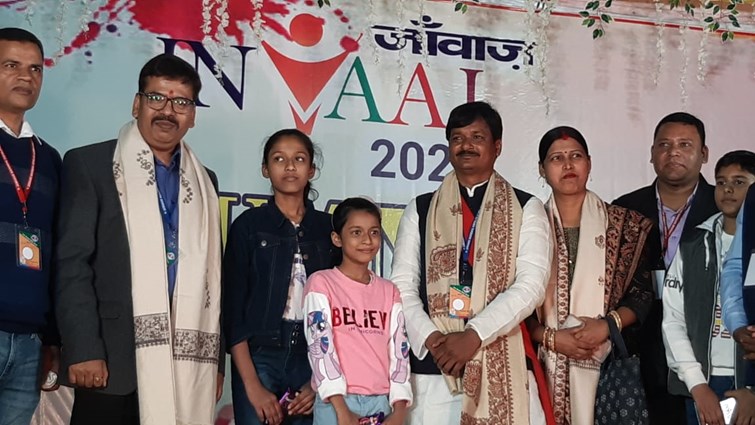mla satish aur ig manoj ne jab gaya krantikari song.