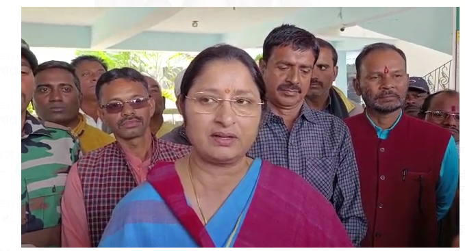 adhar mai latka medical college ka nirman karya 