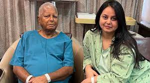 Pita ko kidney daan ke bad lalu ki beti rohini ka tweet