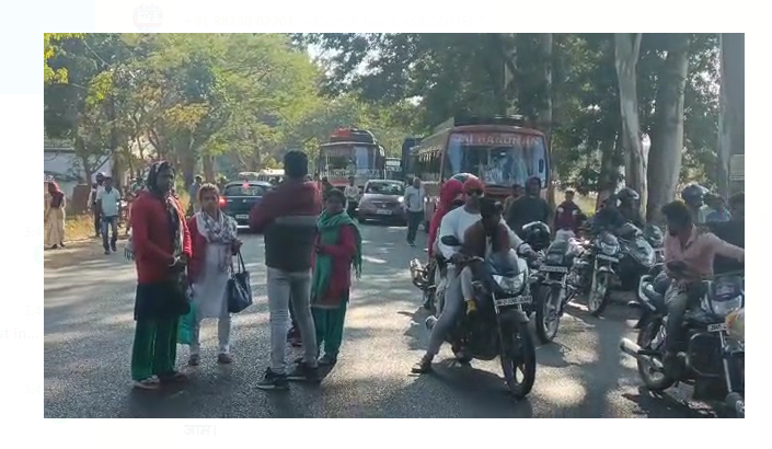 ghatana se aakroshit hai parijan