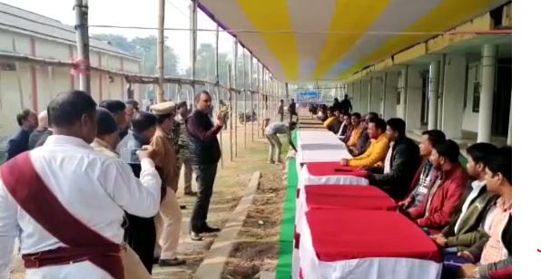 strong room ka dm aur sp ne liya jayja 