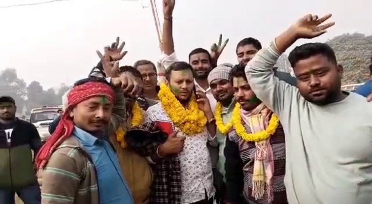 nikay chunav me barauni se sanjeev ko mili jeet