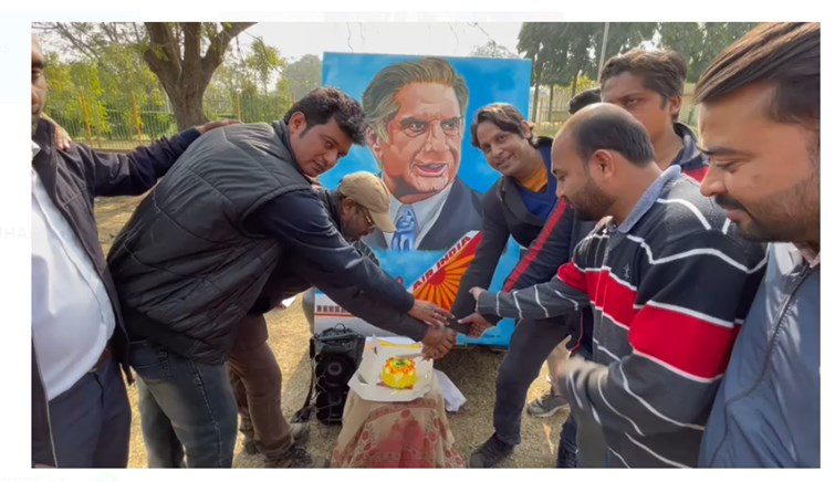 udyogpati  ratan tata ka birthday aaj 