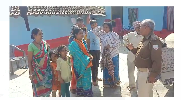 choron ne 3 gharon ko banaya nishana