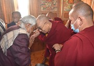 dalai lama se mile nitish 