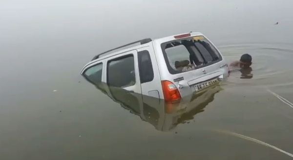 sharab ladi kar talab me ja ghusi 