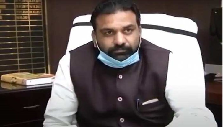 samrat ashok ki aurangjeb se tulna par bawaal badha 