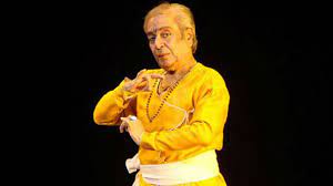KATHAK VETERAN PANDIT BIRJU MAHARAJ KA HEART ATTACK SE NIDHAN,KALAKARO NE DI SRADHANJALI