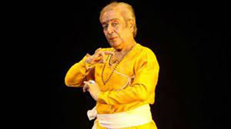 KATHAK  VETERAN PANDIT  BIRJU MAHARAJ KA HEART ATTACK SE NIDHAN,KALAKARO NE DI SRADHANJALI