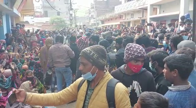 jahrili sharab se maut ke baad nalanda police ke action se gusse me hain log