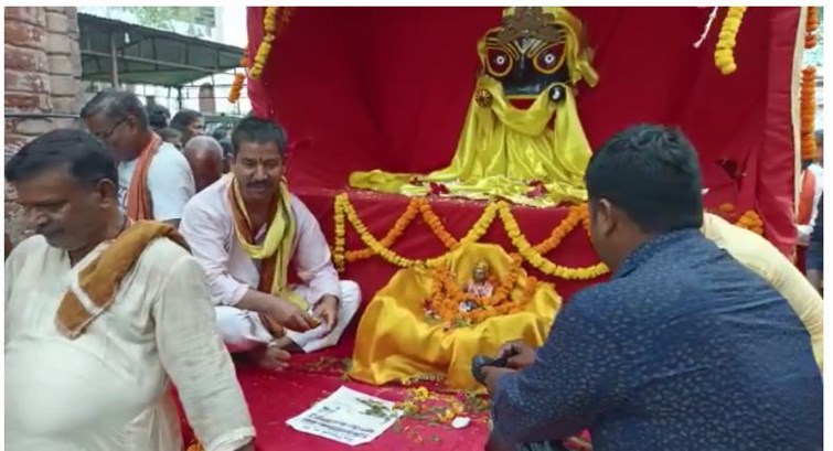 rath yaatra se shradhalu kaaphi utasaahit 