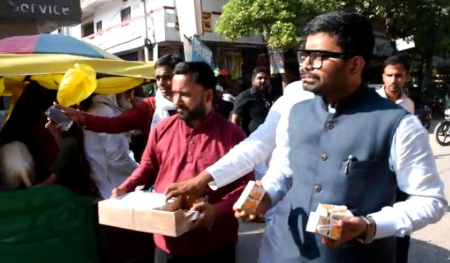 bheeshan garmi ke beech rahat ki ghunt 