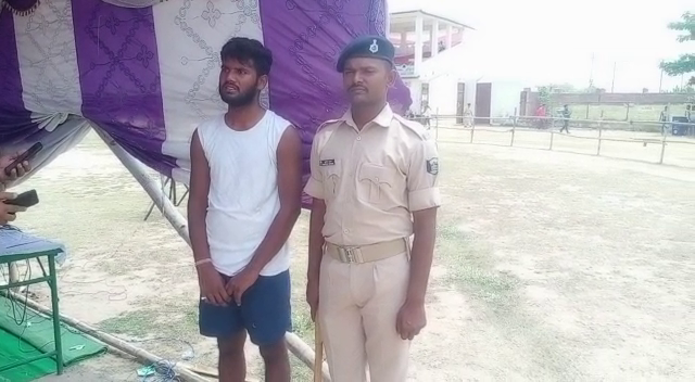 HOMEGUARD KE BAHALI ME MUNNA BHAI..