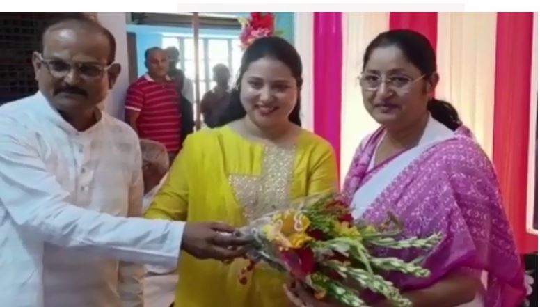 rajnitik partiyo  se sahyog ki apeel 