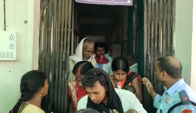 aara sadar asptaal me lagi aag 