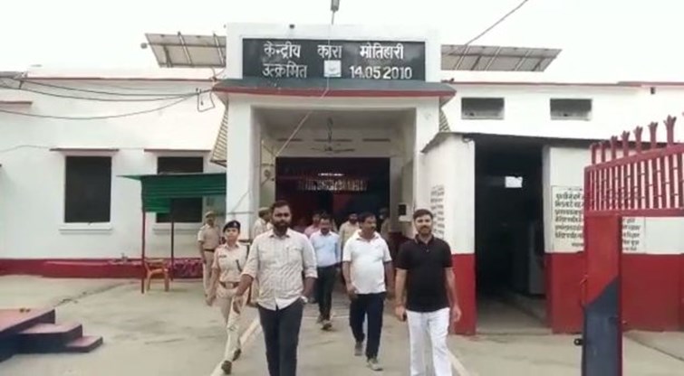 motihari jail me chhapemari 