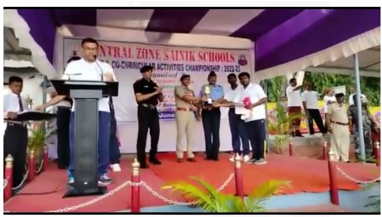 sp ne vijeta team ko kiyaa sammanit 