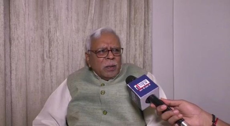 tejaswi ko apni virasat saupenge sharad 