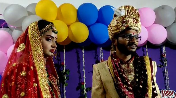 asptal me 5 din aankhien hui 4