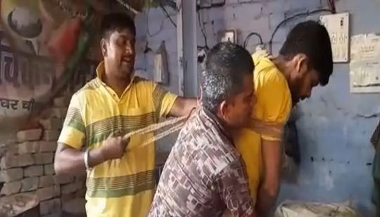 bete ne pita par ki tabadtod firing 