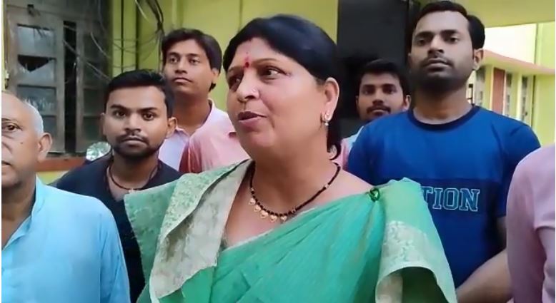 power cut se vidhayak naaraaj 