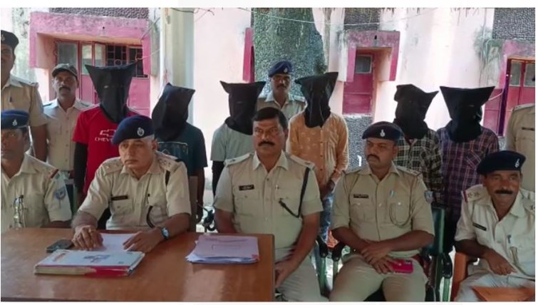 darindo ke changul se bachi  naabaalig 