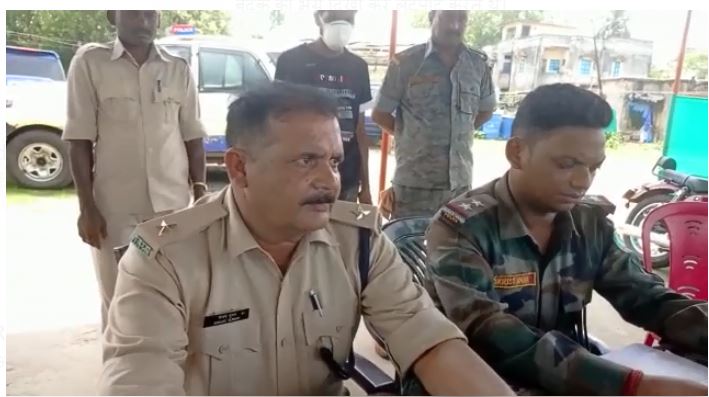 police ke hathe charha lutera 