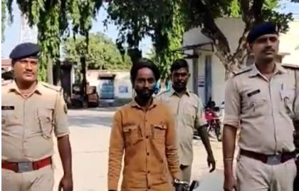 arest kijiye mujhe main hoon katil 