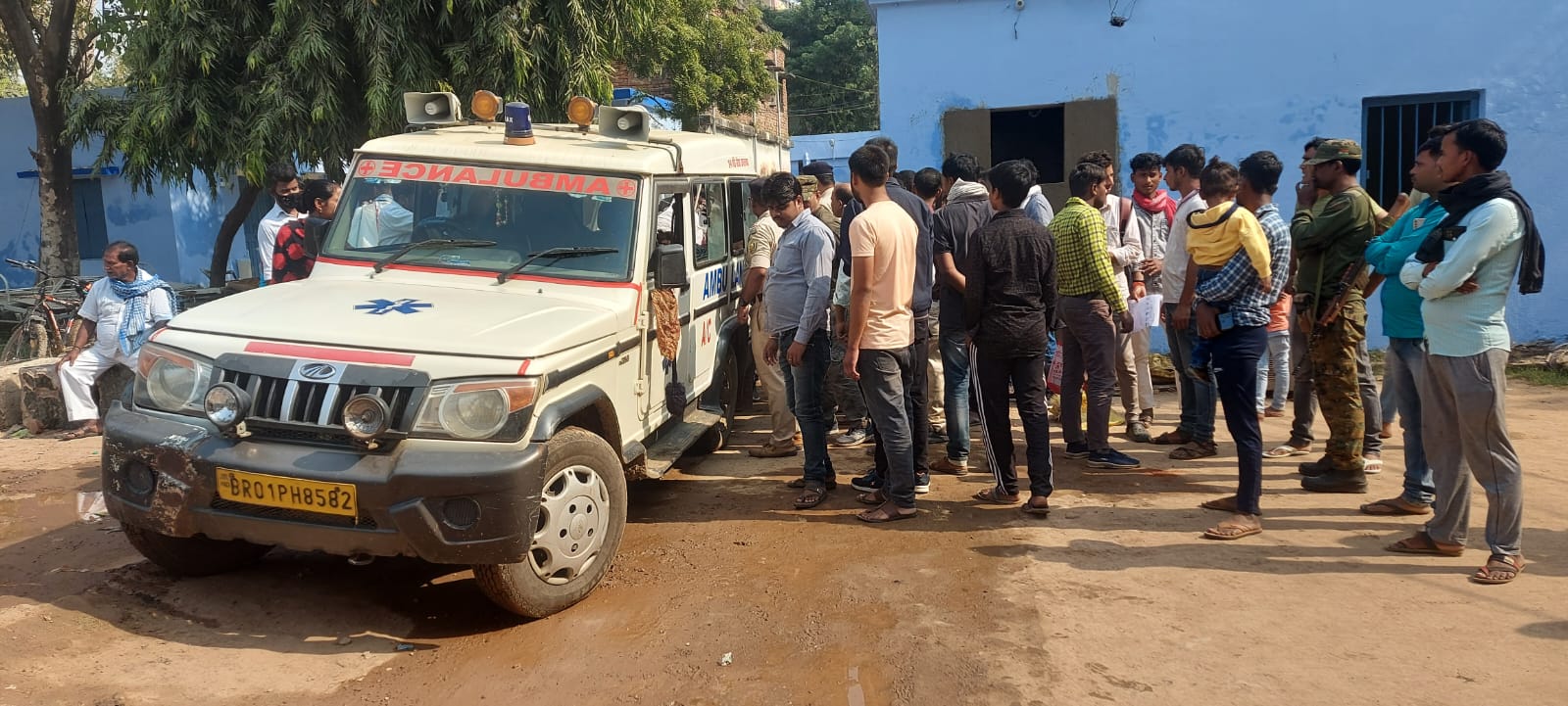 goliyon ki tadtadahat se dahla nawada