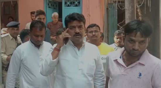 swarn vyavasayi ke parijnon se mile hulas pandey 