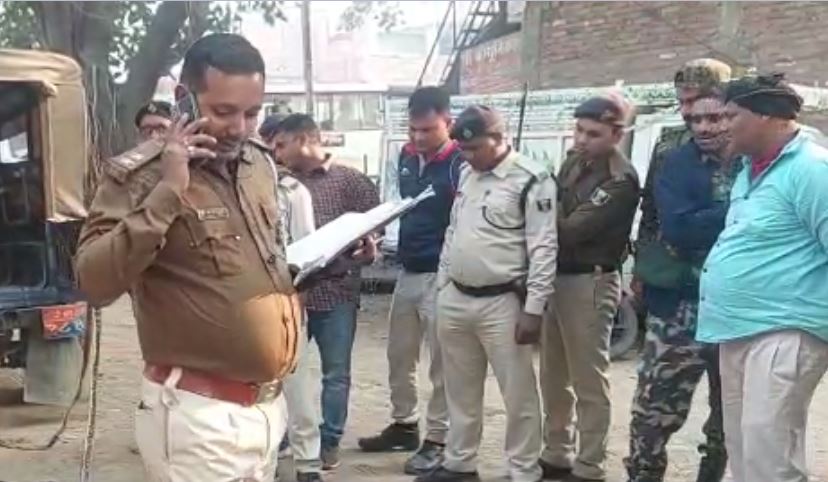 the youngman had come to meet his girlfriend indark of night,the family members killed him hinking that he was a thief.