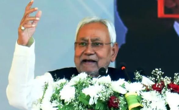 nasha mukti diwas par adhikariyon ka samman 