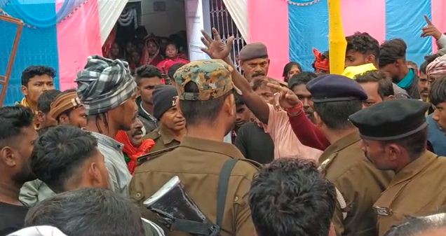 nahin baja farmaishi song to ki tabadtod firing 