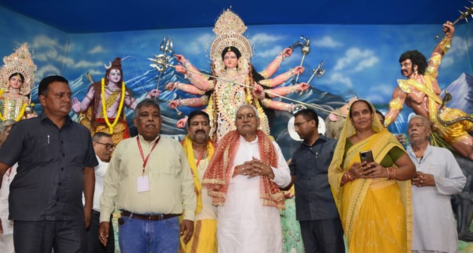  CM Nitish visited the mother by visiting various puja pandals including Dakbangla intersection in Patna, prayed for peace in the state